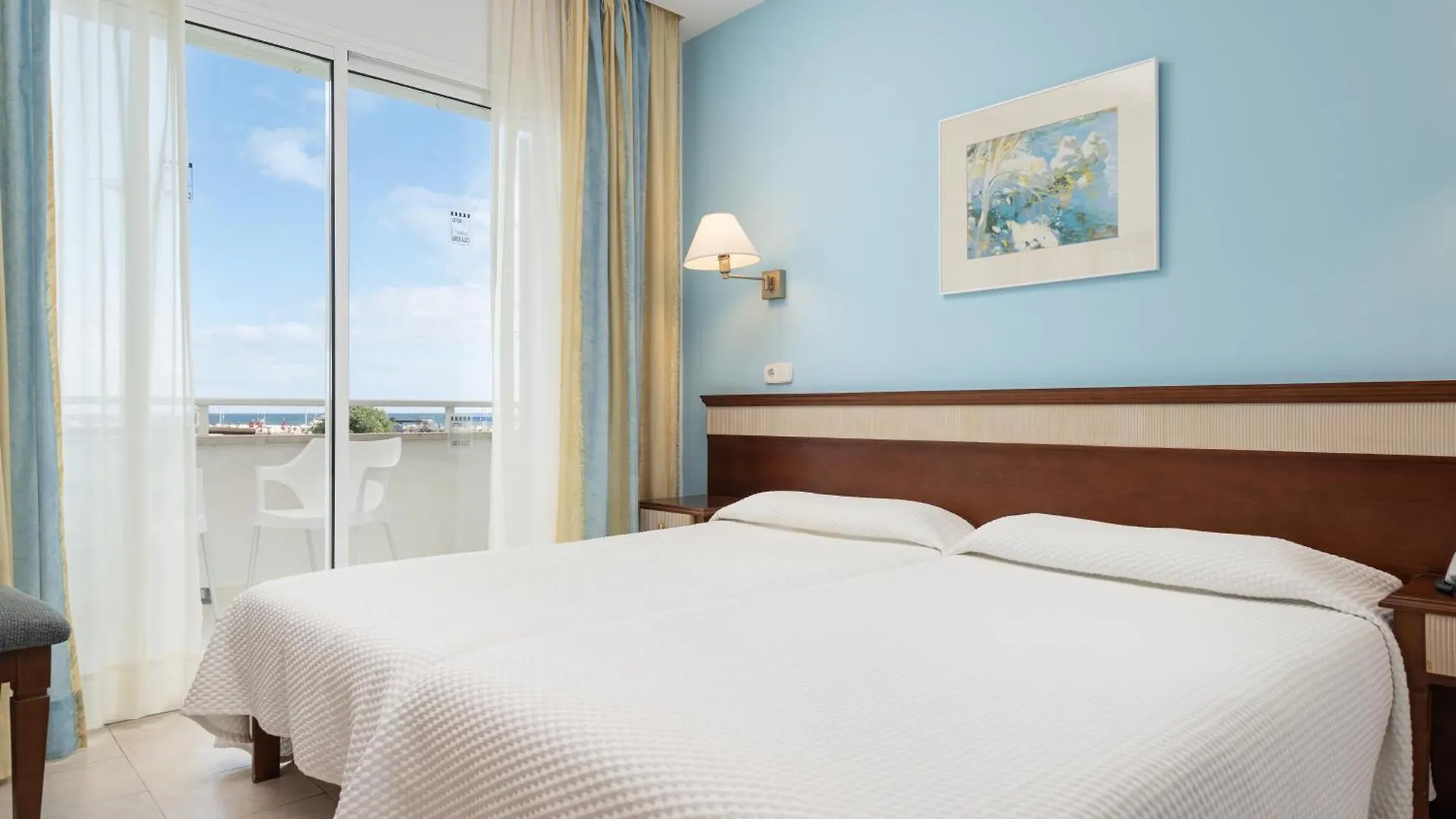 Hotel Cala Bona カラ・ボナ 4*,